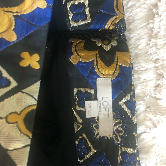 Loft Pencil Skirt - Picture 4 of 4